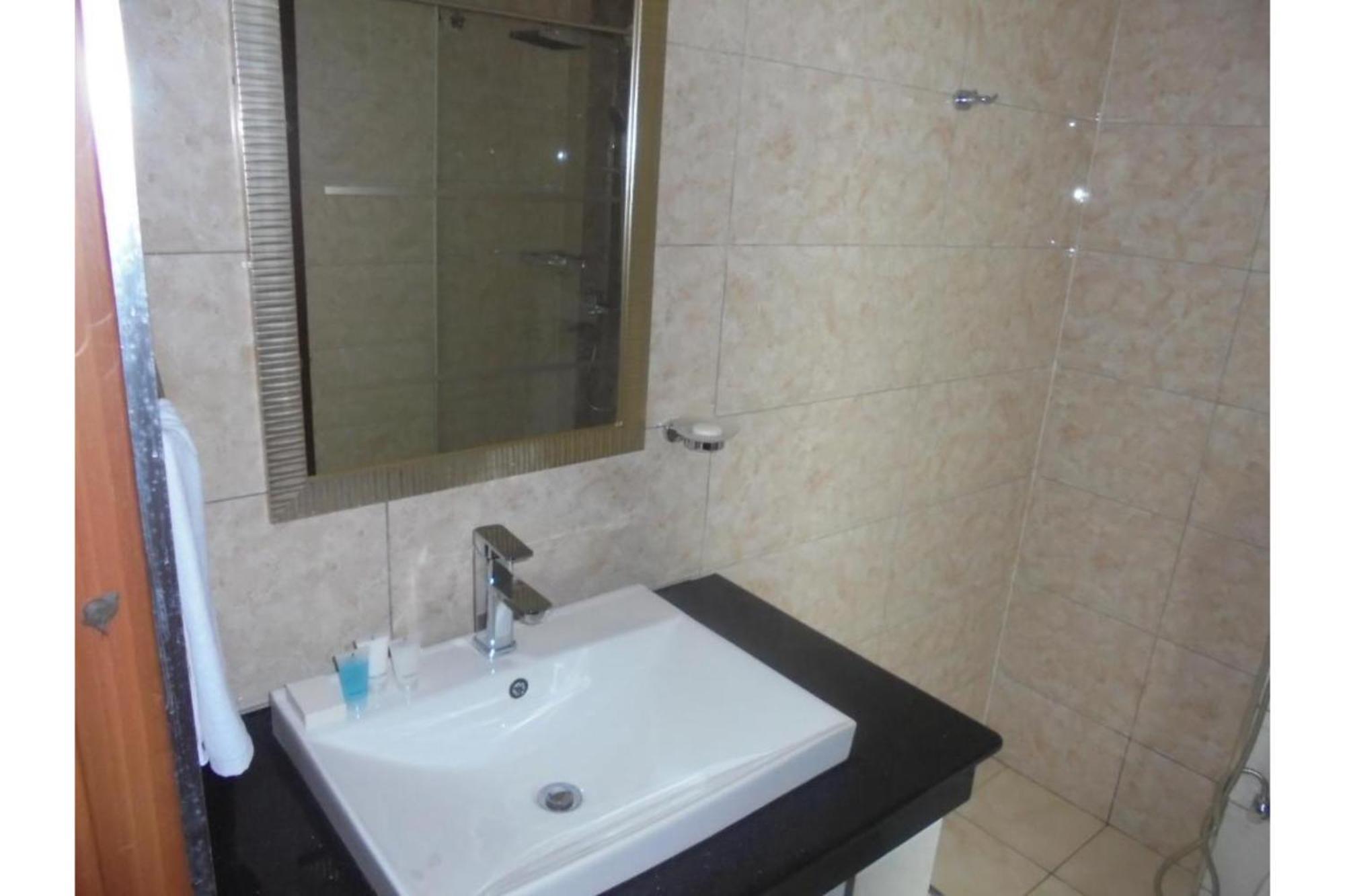 We Hotel & Suites Nairobi Dış mekan fotoğraf