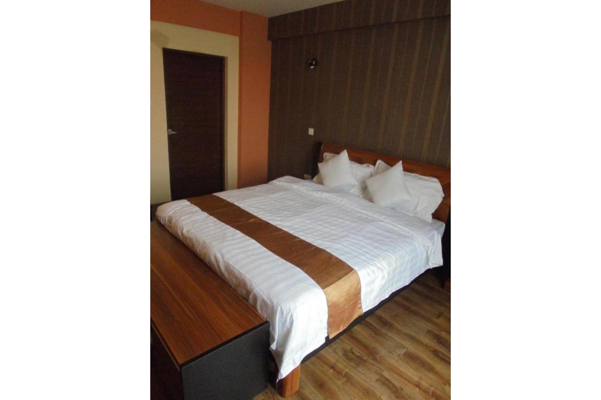 We Hotel & Suites Nairobi Dış mekan fotoğraf