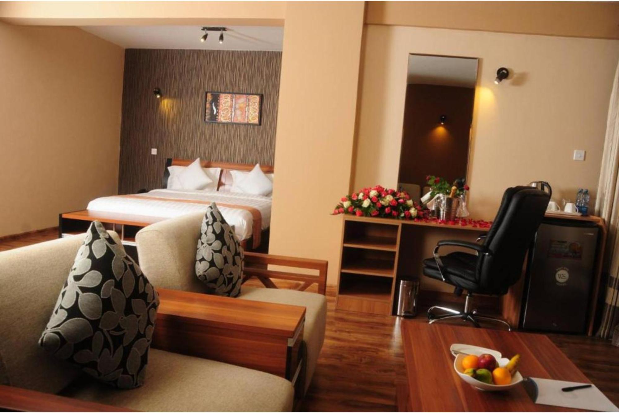 We Hotel & Suites Nairobi Dış mekan fotoğraf