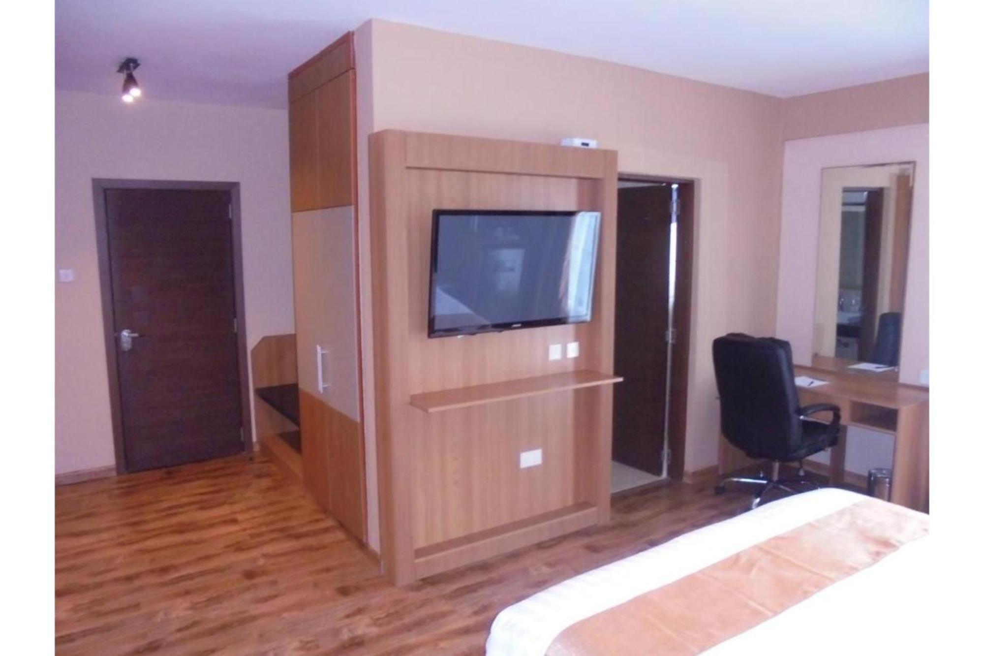 We Hotel & Suites Nairobi Dış mekan fotoğraf