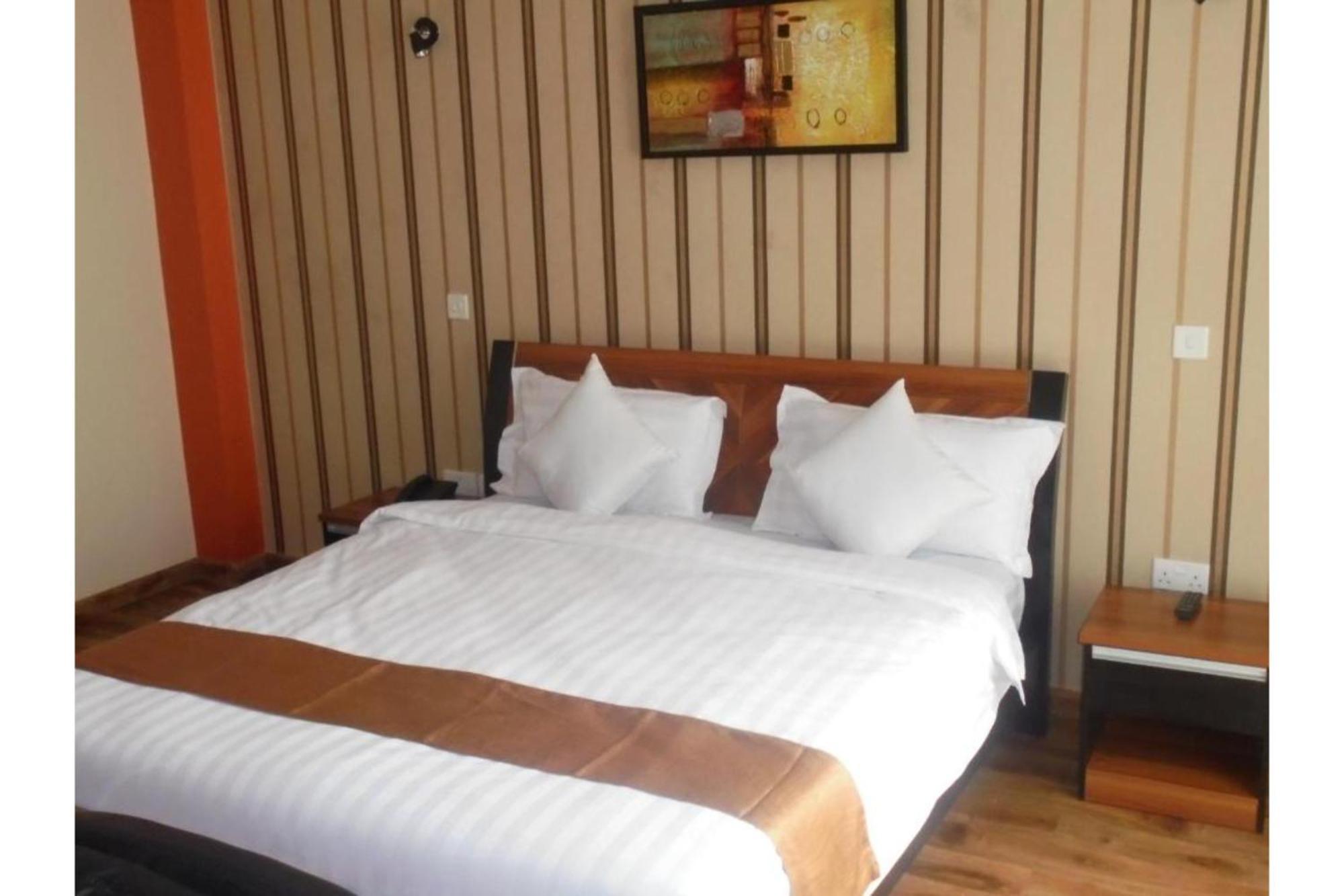 We Hotel & Suites Nairobi Dış mekan fotoğraf